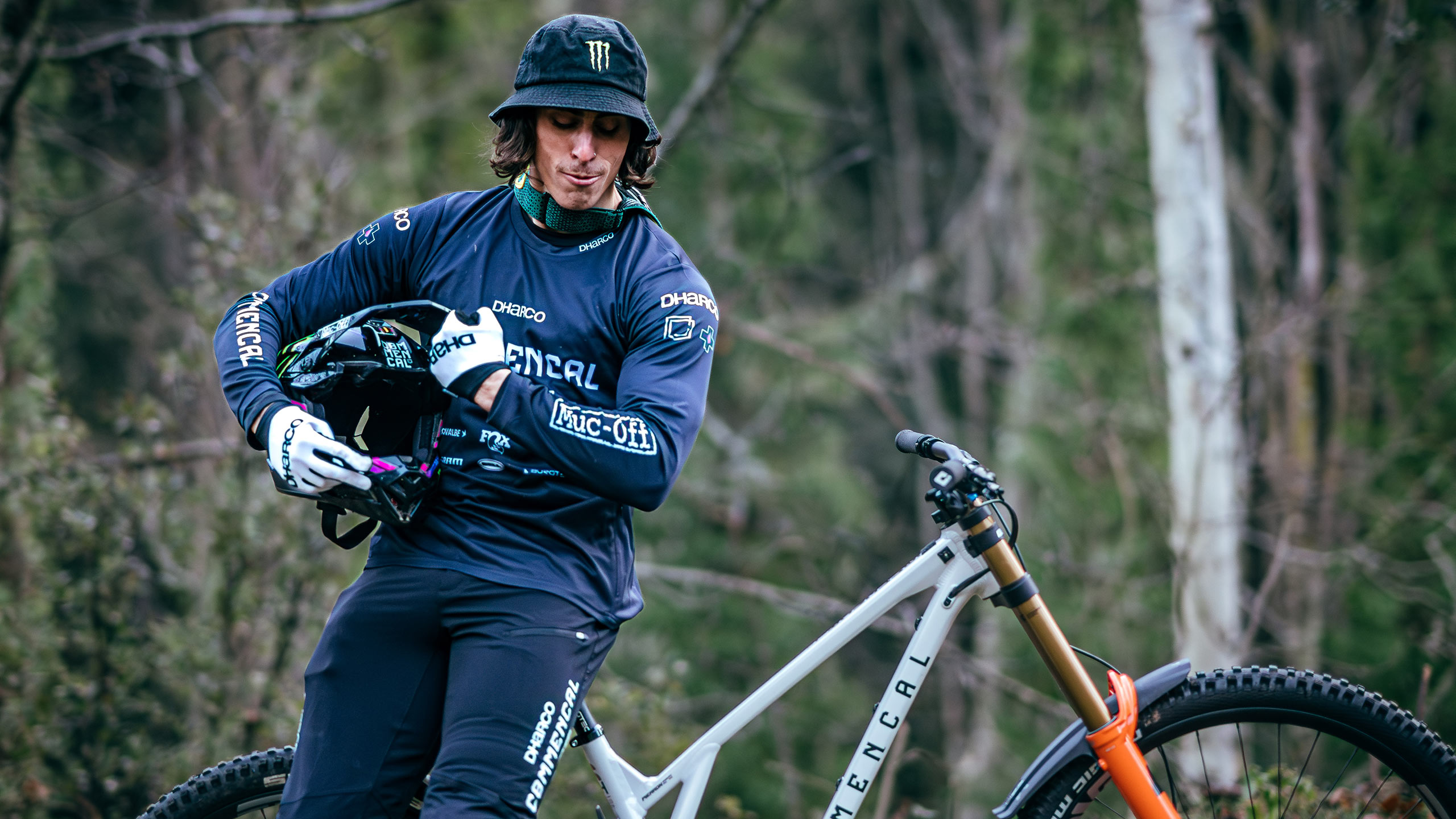 Bell Athlete Amaury Pierron