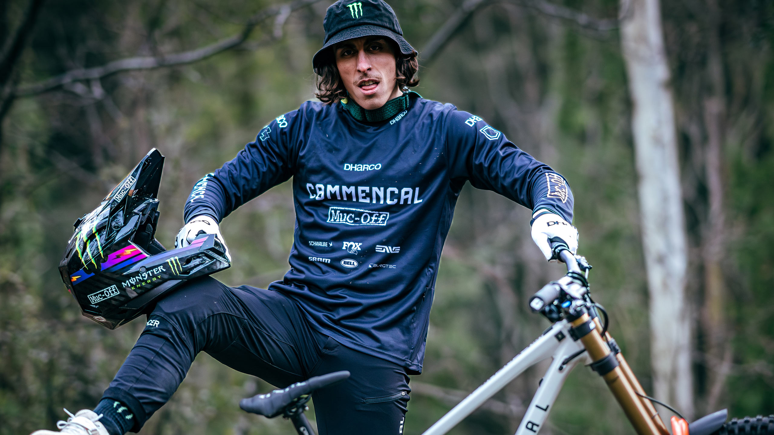 Bell Athlete Amaury Pierron